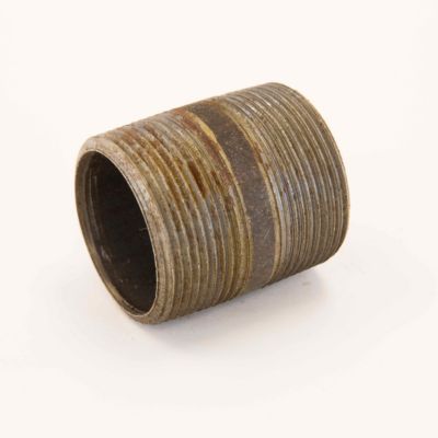 Southland 587-020 Black Steel Pipe Nipple 1 1/2" x 2"