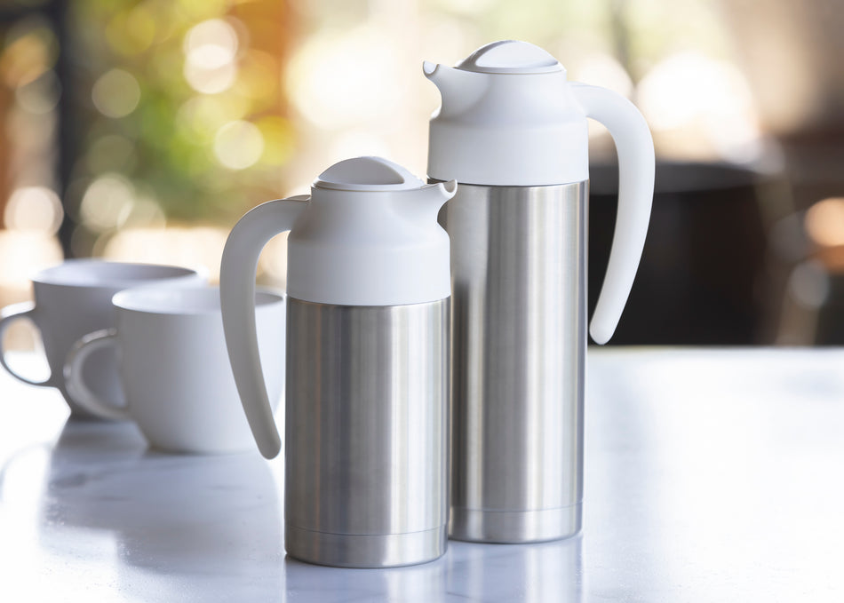 SteelVac Creamer 0.7 Liter - Service Ideas Vacuum Insulated with Steel Base, White