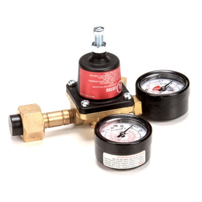 Cornelius CO2 Primary Soft Drink Regulator 1x160 1-1/4" MFL