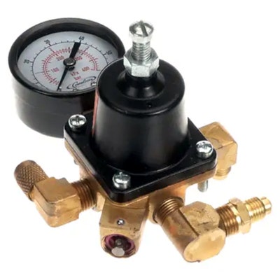 CO2 Secondary Soft Drink Regulator 1x30/1x100 2-1/4" Flare