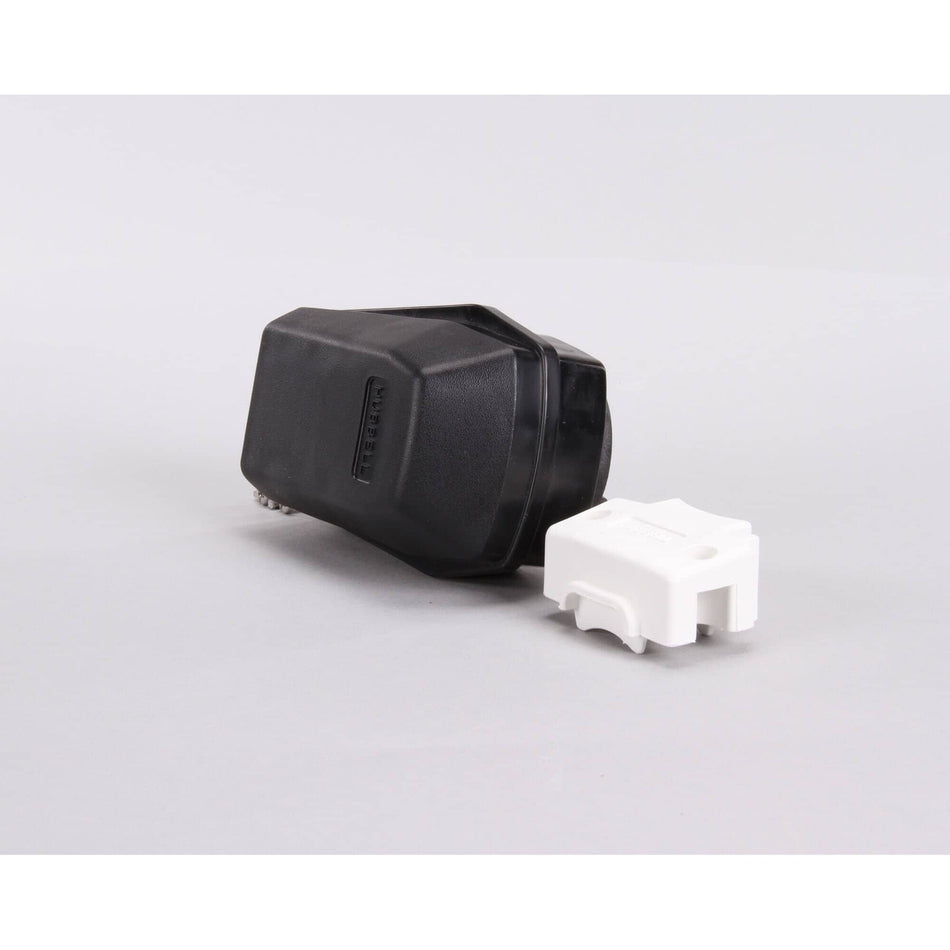 Hubbell HBL8462C 3 Phase Plug Angular