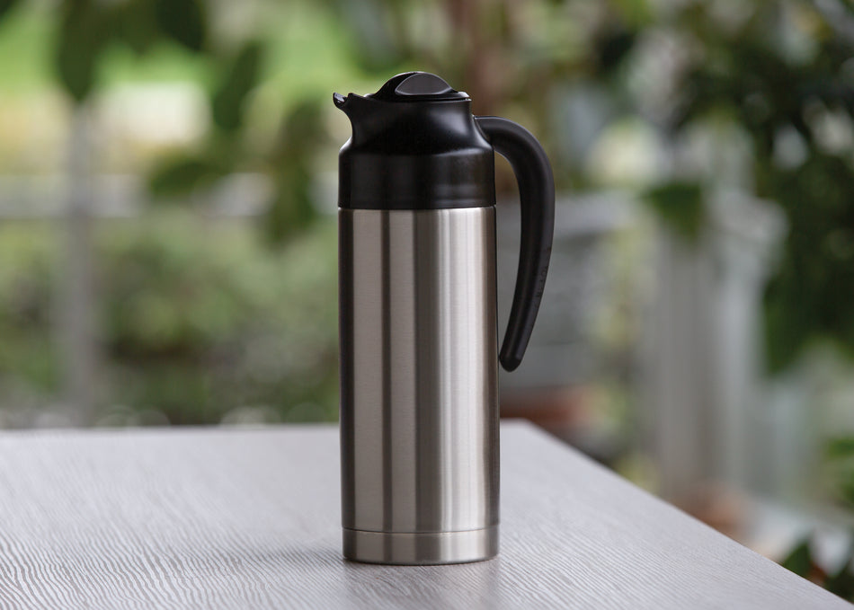 SteelVac® 1-Liter Vacuum Insulated Creamer with Steel Base in Brushed Stainless and Black
