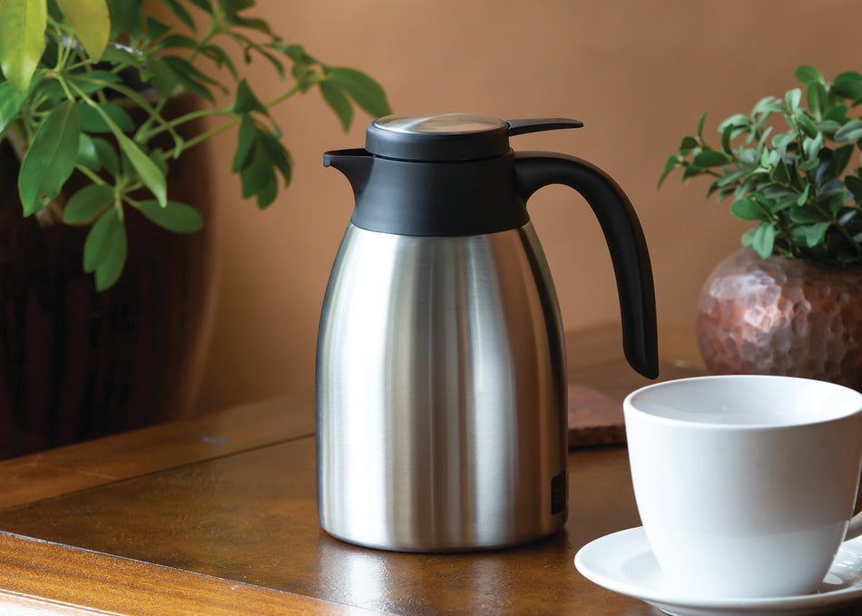 Flow Control 1.6-Liter Vacuum Insulated Carafe in Brushed Stainless and Black