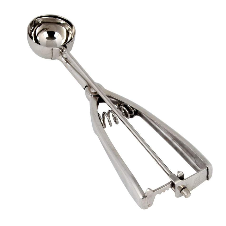 5/8 oz, No. 60, 8-1/4" x 2-3/8" x 1-1/4", Bowl Diameter 1-1/2", Ambidextrous Scoop, Stainless Steel 18/8, 304 Material, Twin Grip Handle, Tension Free, spring release for easy handling
