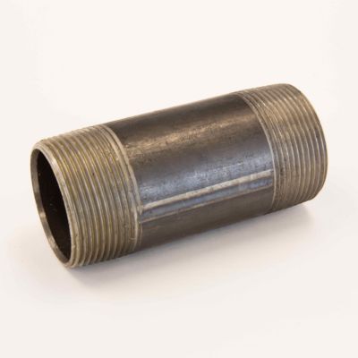 Southland 587-040 Black Steel Pipe Nipple 1 1/2" x 4"