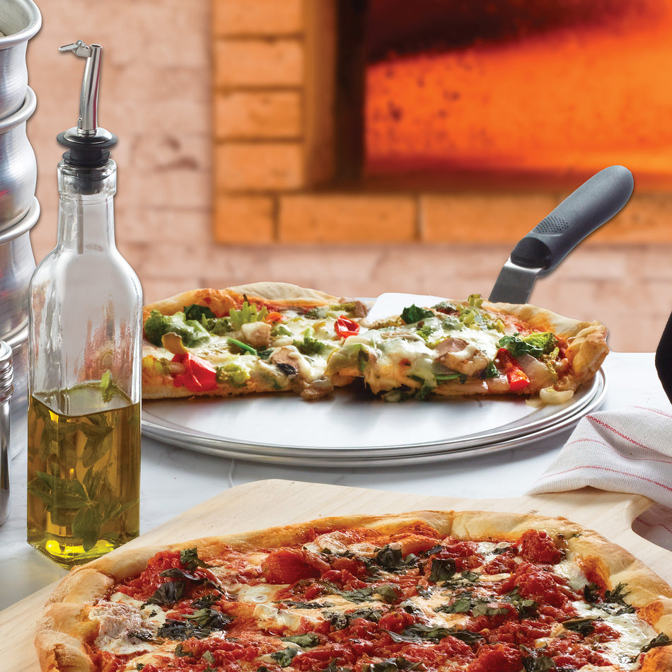 Winco APZT-14 14 Inch Diameter Round Pizza Pan Aluminum with Wide Rim