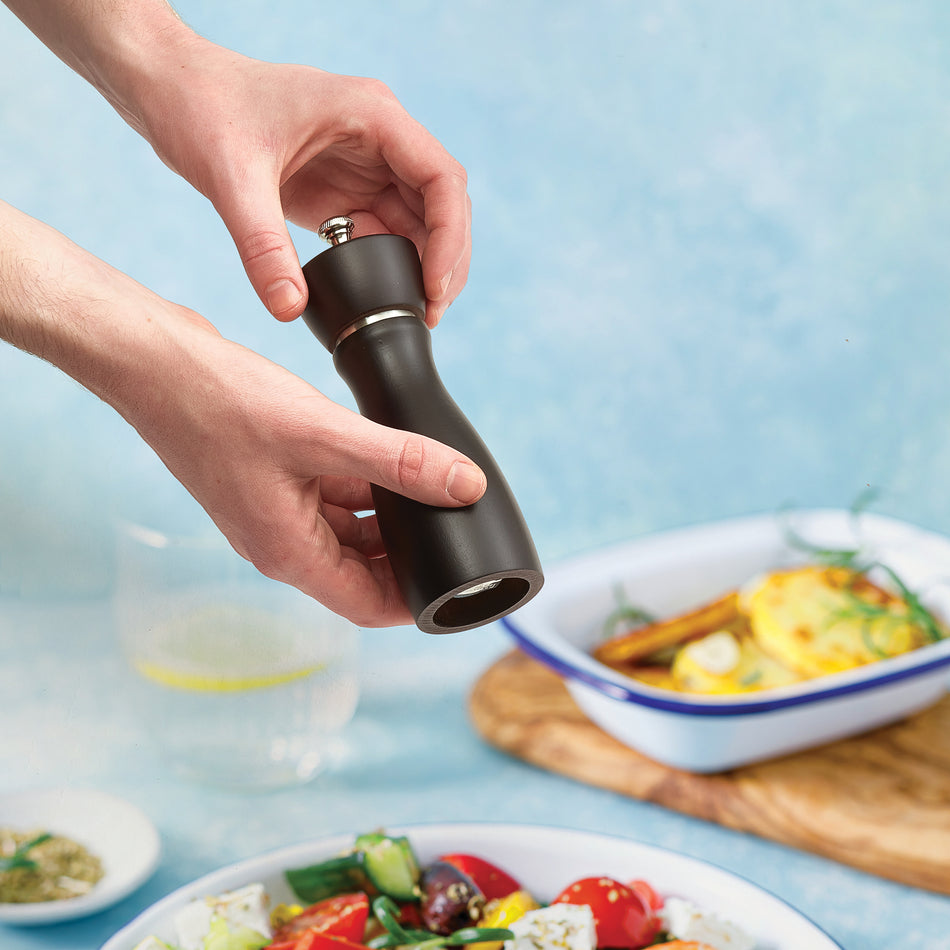 Winco WPM-6CD 6" Maestro Gourmet Peppermill, Dark Espresso Wood