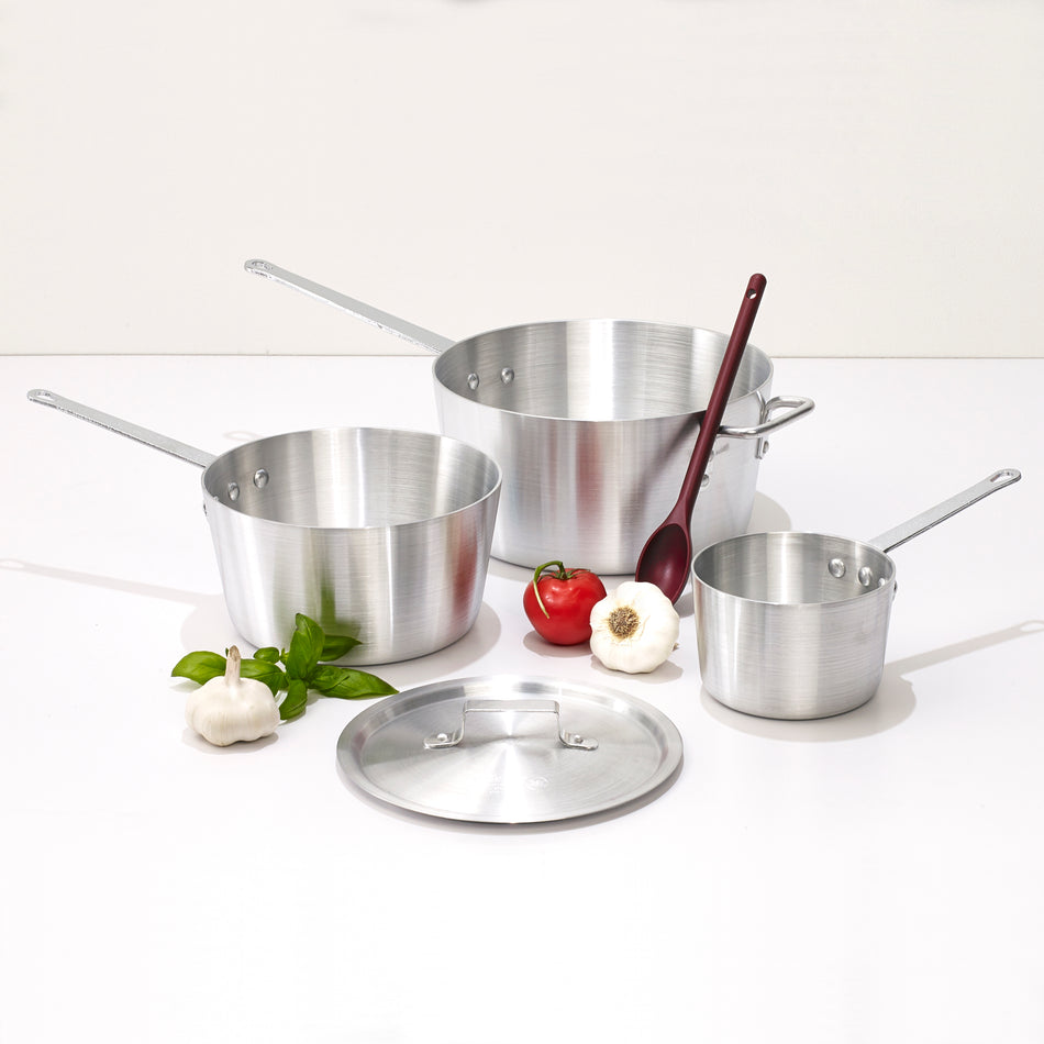 Winco ASP-2 2-1/2 Qt. Sauce Pan Tapered Sides Riveted Handle Aluminum