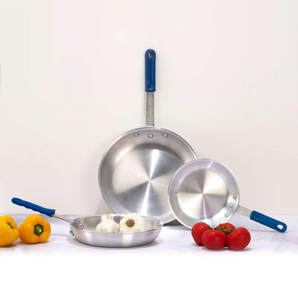 Winco AFP-7A-H Diameter 7 Inch Fry Pan Aluminum Riveted Handle Blue Silicone Sleeve