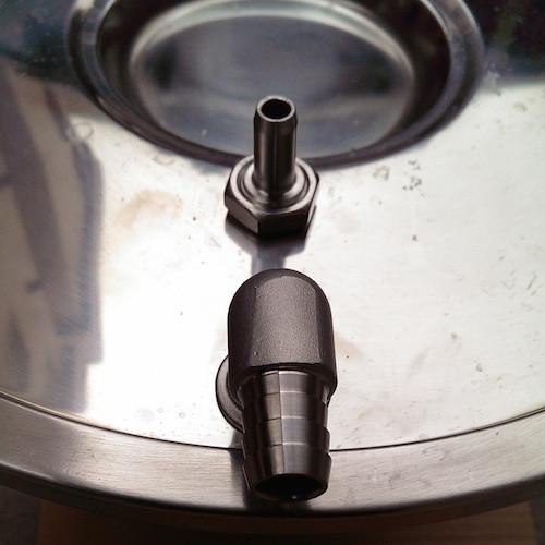 Blow Off Barb for Ss BrewTech Fermenter Lids - 1/2 in Elbow - BO-AFL-001